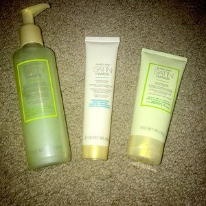 Mary Kay - Satin Hands Pampering  Set